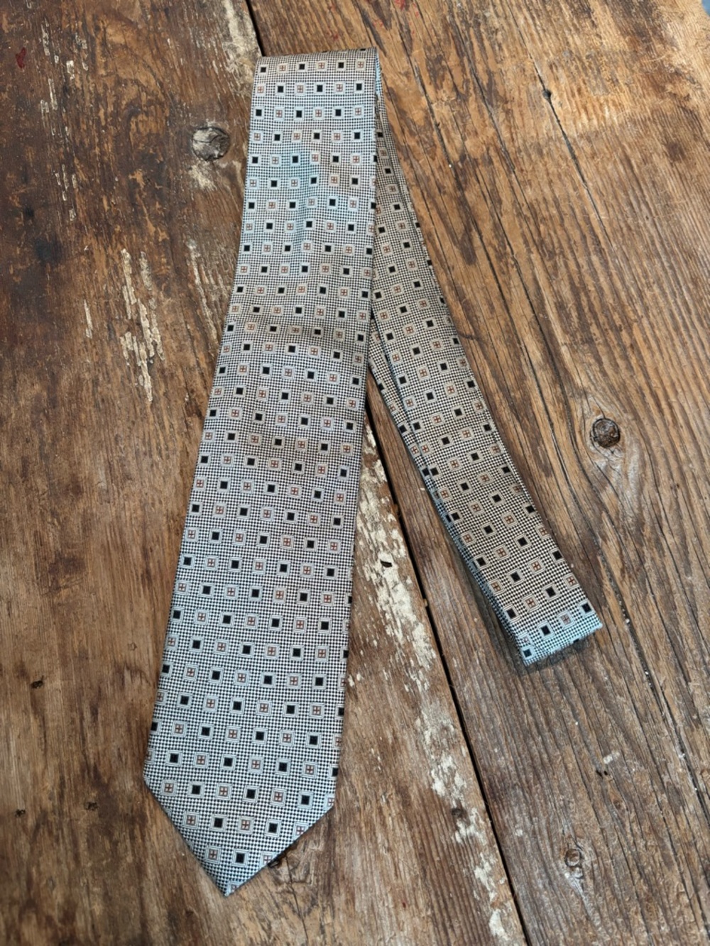 Peacock Handmade Silk Men's Silver Geometric Tie